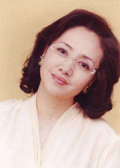 李野萍和冯雷长得好像对比照(李野萍与冯雷) 李野萍和冯雷长得好像对比照(李野萍与冯雷)