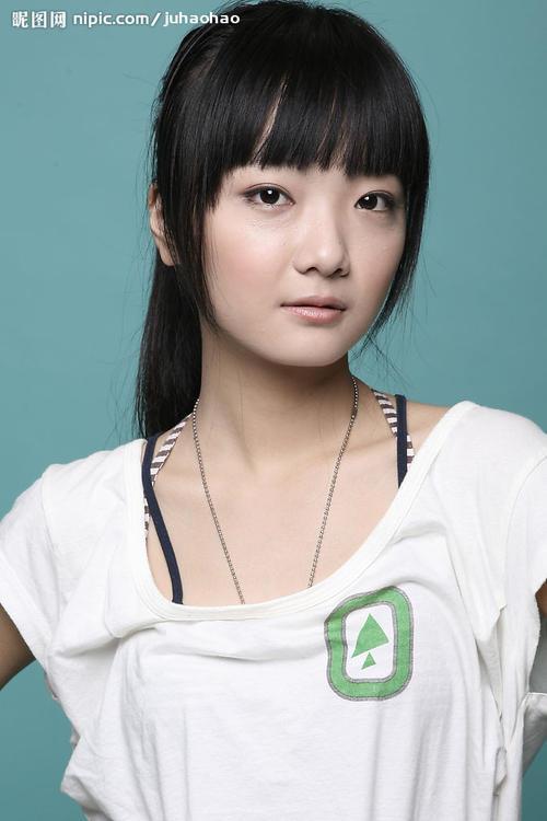 曹苑,董可飞(曹苑董可飞接吻)