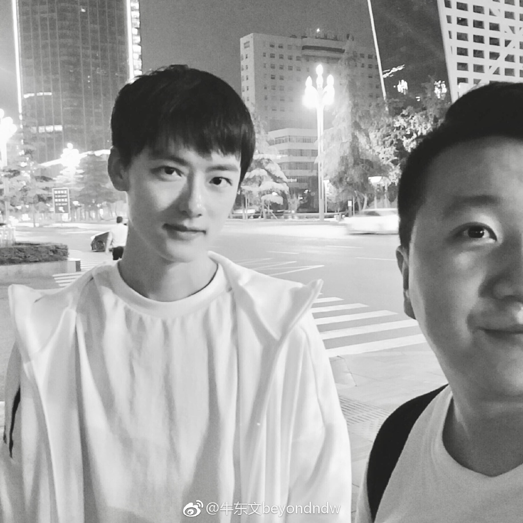 牛东文的女朋友张雪迎照片 牛东文的女朋友张雪迎照片