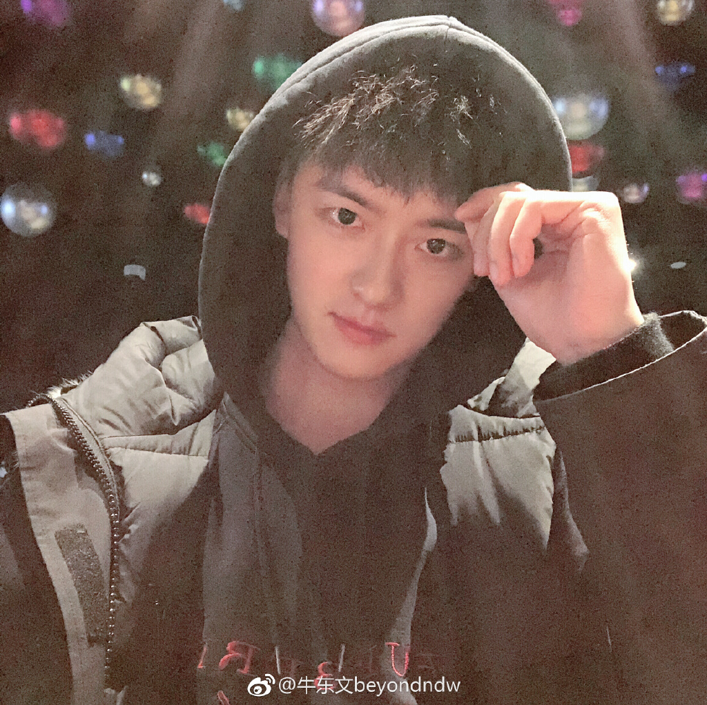 牛东文的女朋友张雪迎照片 牛东文的女朋友张雪迎照片