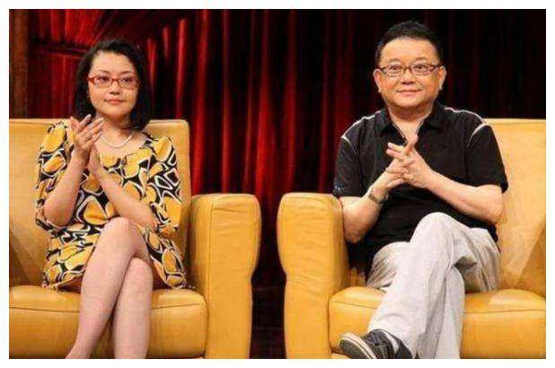 王刚的第一任妻子，小王刚的第三任(王刚的小老婆)