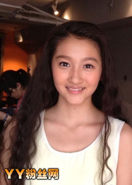 关晓彤比基尼，Angelabab