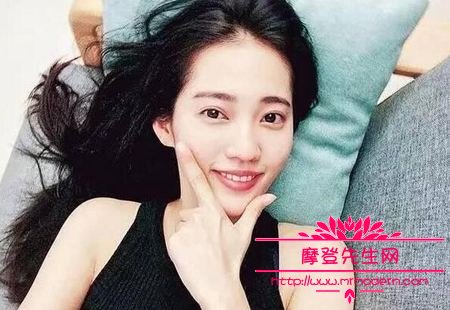 揭秘王棠云为什么叫月事妹?王棠云与余文乐(王棠云是月事女吗)