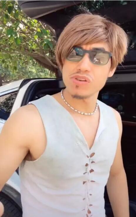 张耀扬很像八神的照片(张耀扬现在的图片) 张耀扬很像八神的照片(张耀扬现在的图片)