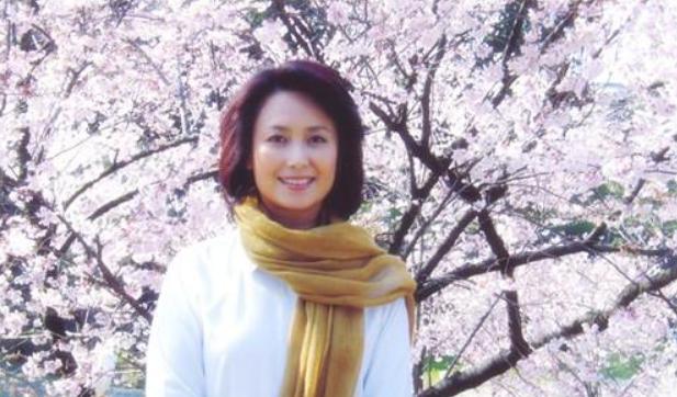 左翎近期照片(左翎和现任老公照片)