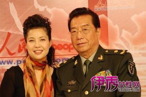 李双江前妻丁英，李双江的大儿子在(李双江和儿子)