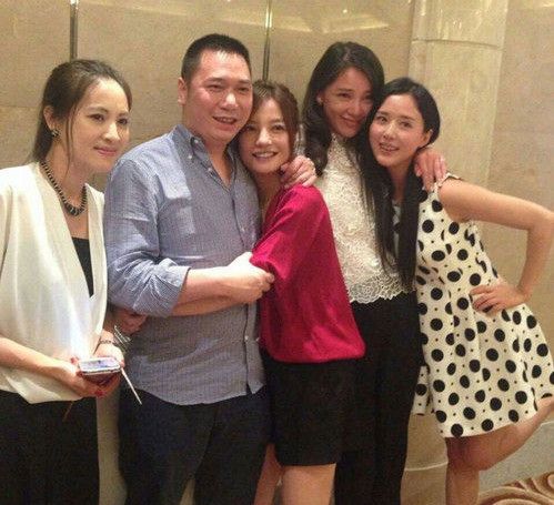 赵薇离婚了吗，赵薇最新消息(赵薇什么时候离的婚呢)