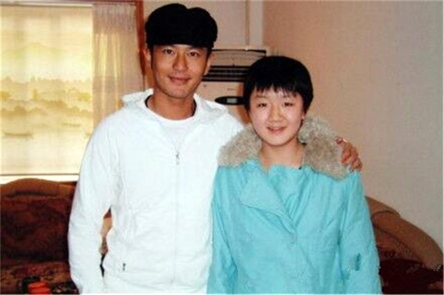 陈梦和黄晓明什么关系，孙颖莎男友(孙颖莎和黄晓明的关系)