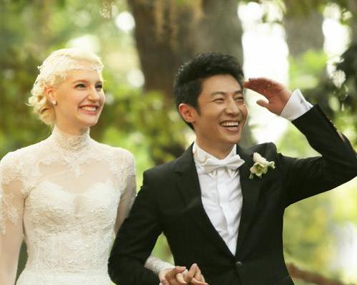 撒贝宁老婆照片，撒贝宁一家四口照(撒贝宁和老婆合照)