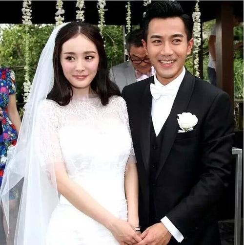 杨幂出轨李易峰，李易峰喜欢杨幂是(李易峰和杨幂八卦)