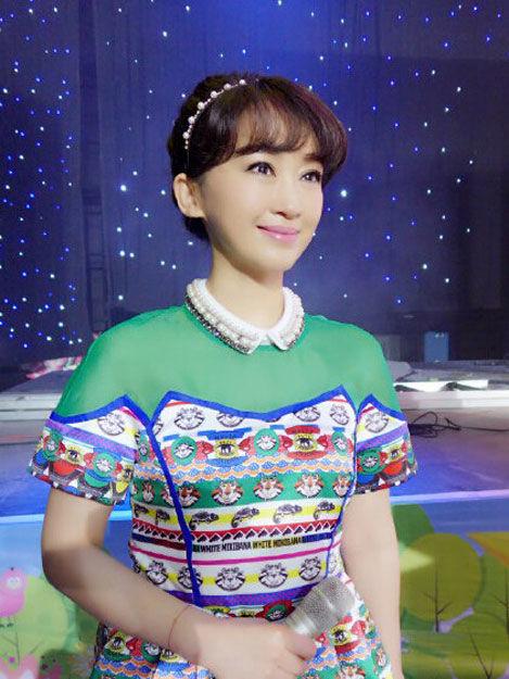 小鹿姐姐结婚,小鹿姐姐和跳跳龙(少儿频道小鹿姐姐和跳跳龙)