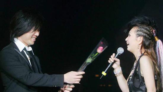 梁静茹和玛莎的故事，梁静茹玛莎一(玛莎结婚梁静茹哭了)