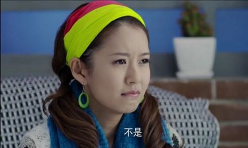 张子萱小爸爸，陈赫的老婆结婚照 