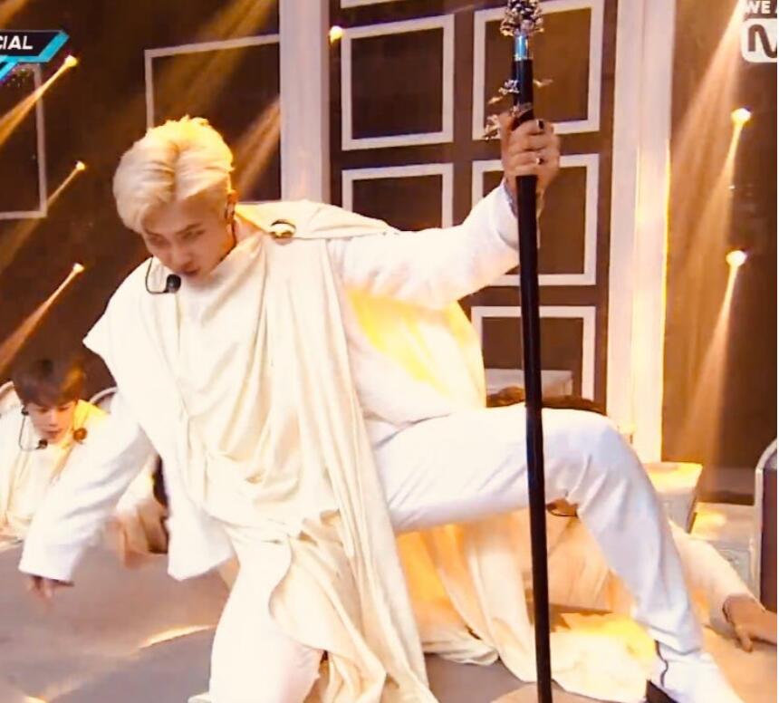 金南俊为什么叫RM、别称？金南俊好丑她爸