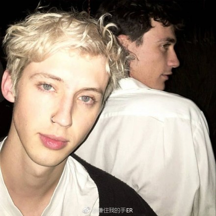 特洛耶.希文是攻还是受(特洛耶·希文) 特洛耶.希文是攻还是受(特洛耶·希文)