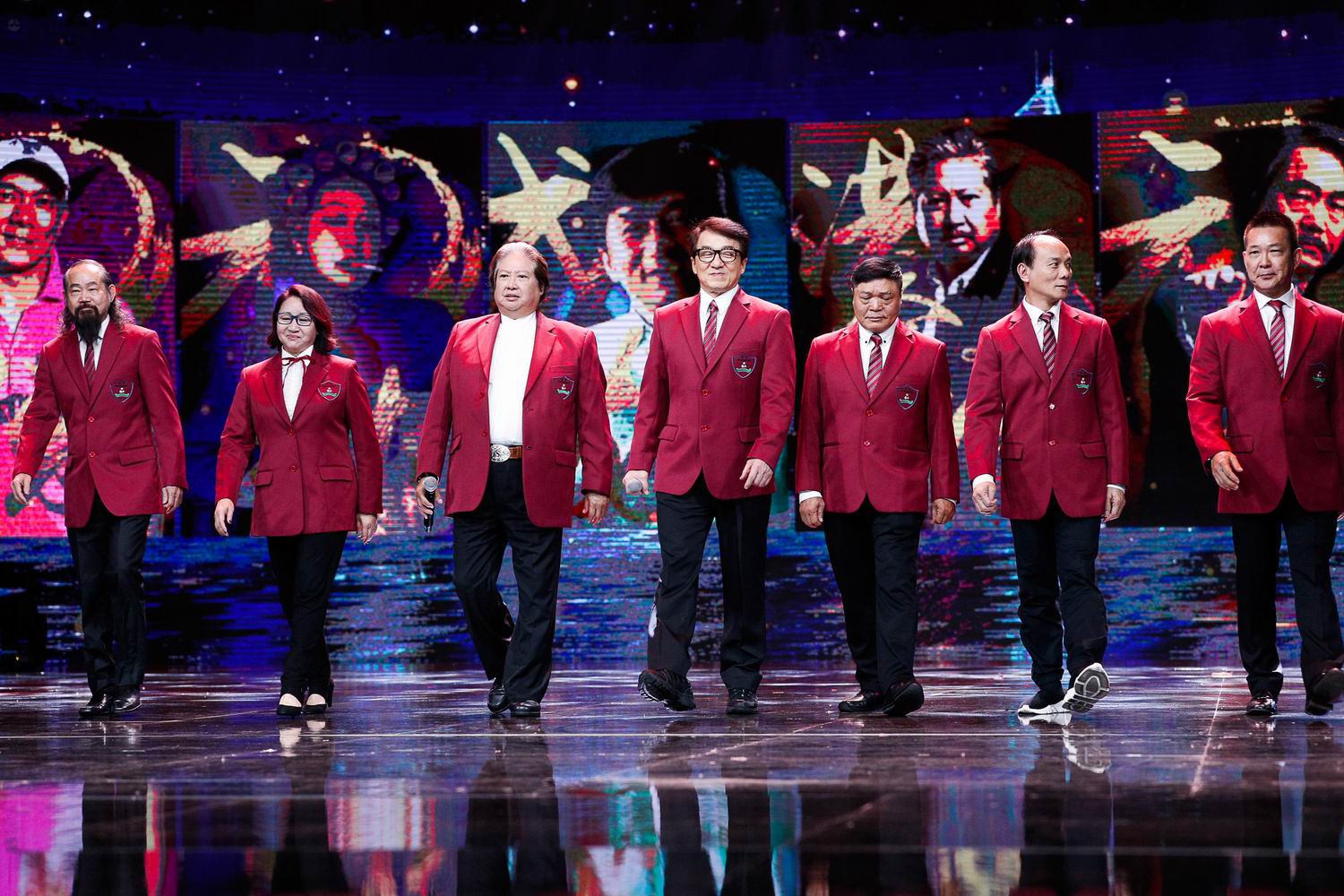 成家班一年收入多少钱?成家班的成员收入高