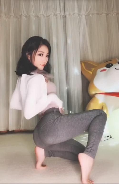 斗鱼女主播郭mini，郭mini