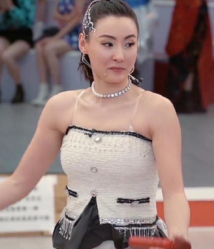 张柏芝素颜美照，张柏芝素颜近照(张柏芝素颜太美了)