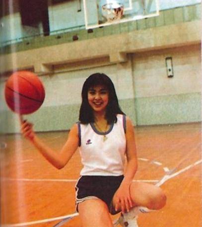 王祖贤图片，香港公认最美的女明星(明星王祖贤照片)