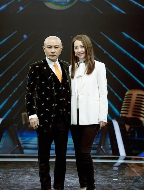 张卫健老婆是，张卫健(张卫健现在的老婆)