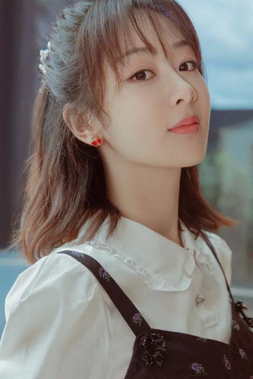 范冰冰裸照，佟丽娅