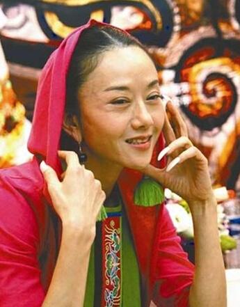 杨丽萍的老公,杨丽萍男舞伴王迪(与杨丽萍跳舞的男伴) 杨丽萍的老公,杨丽萍男舞伴王迪(与杨丽萍跳舞的男伴)