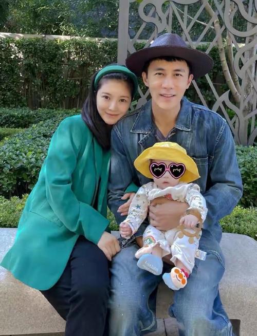 王灿杜淳老婆简介,杜淳一家三口图(杜淳老婆王灿介绍) 王灿杜淳老婆简介,杜淳一家三口图(杜淳老婆王灿介绍)