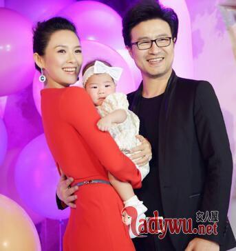 汪峰比章子怡大几岁,余文乐比周冬(章子怡汪峰相差几岁)