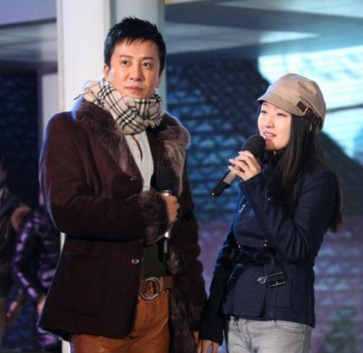 毛宁妻子，毛宁老婆照片(毛宁老婆照片曝光)