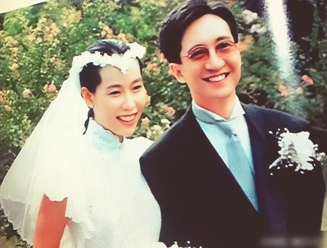 刘怡君老公，刘怡君为什么退出娱乐(刘怡君结婚了么)