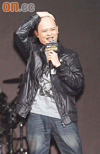 侧田帽子,前进帽和鸭舌帽的区别(男士鸭舌帽子前进帽)