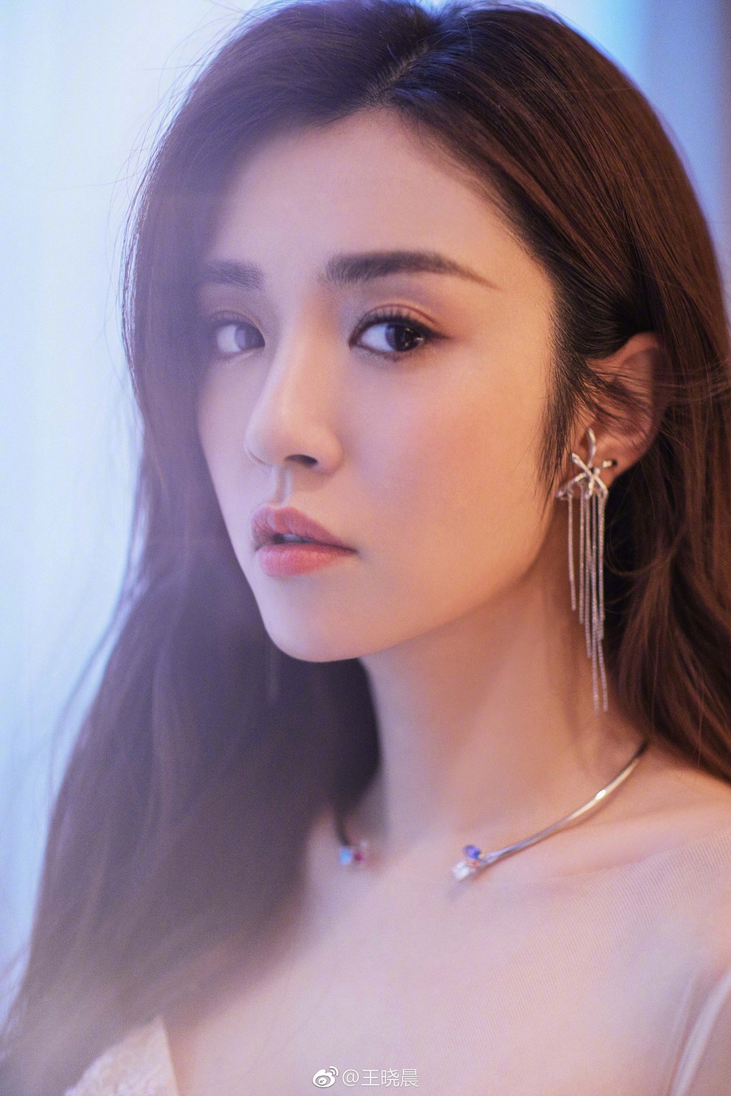 王晓晨为什么没有耳洞?打耳洞会坏掉运气吗 王晓晨为什么没有耳洞?打耳洞会坏掉运气吗