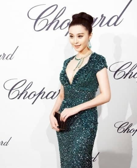 范冰冰走红毯尴尬走光图片(范冰冰最新走红毯被赶) 范冰冰走红毯尴尬走光图片(范冰冰最新走红毯被赶)