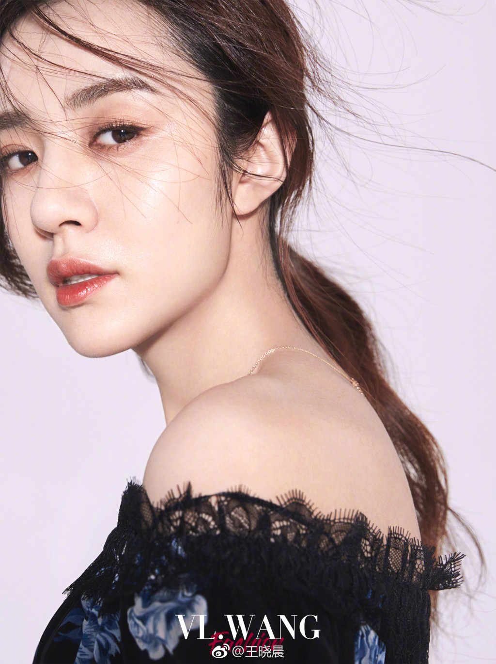 王晓晨为什么没有耳洞?打耳洞会坏掉运气吗 王晓晨为什么没有耳洞?打耳洞会坏掉运气吗