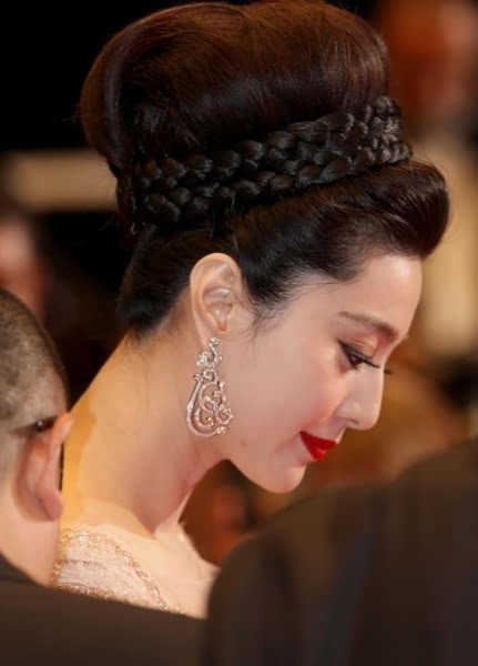 范冰冰走红毯尴尬走光图片(范冰冰最新走红毯被赶) 范冰冰走红毯尴尬走光图片(范冰冰最新走红毯被赶)