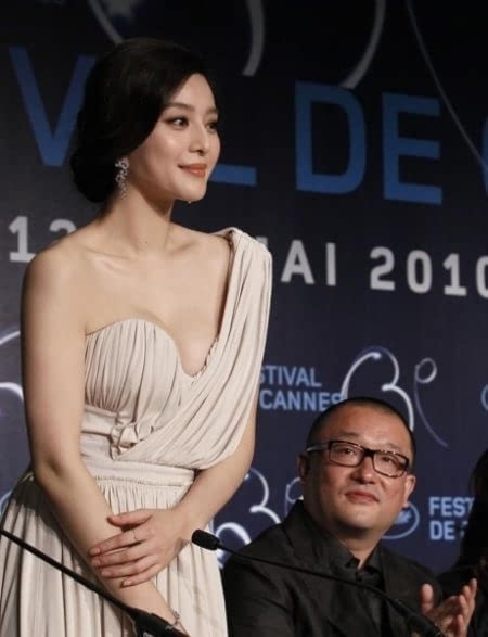 范冰冰走红毯尴尬走光图片(范冰冰最新走红毯被赶) 范冰冰走红毯尴尬走光图片(范冰冰最新走红毯被赶)