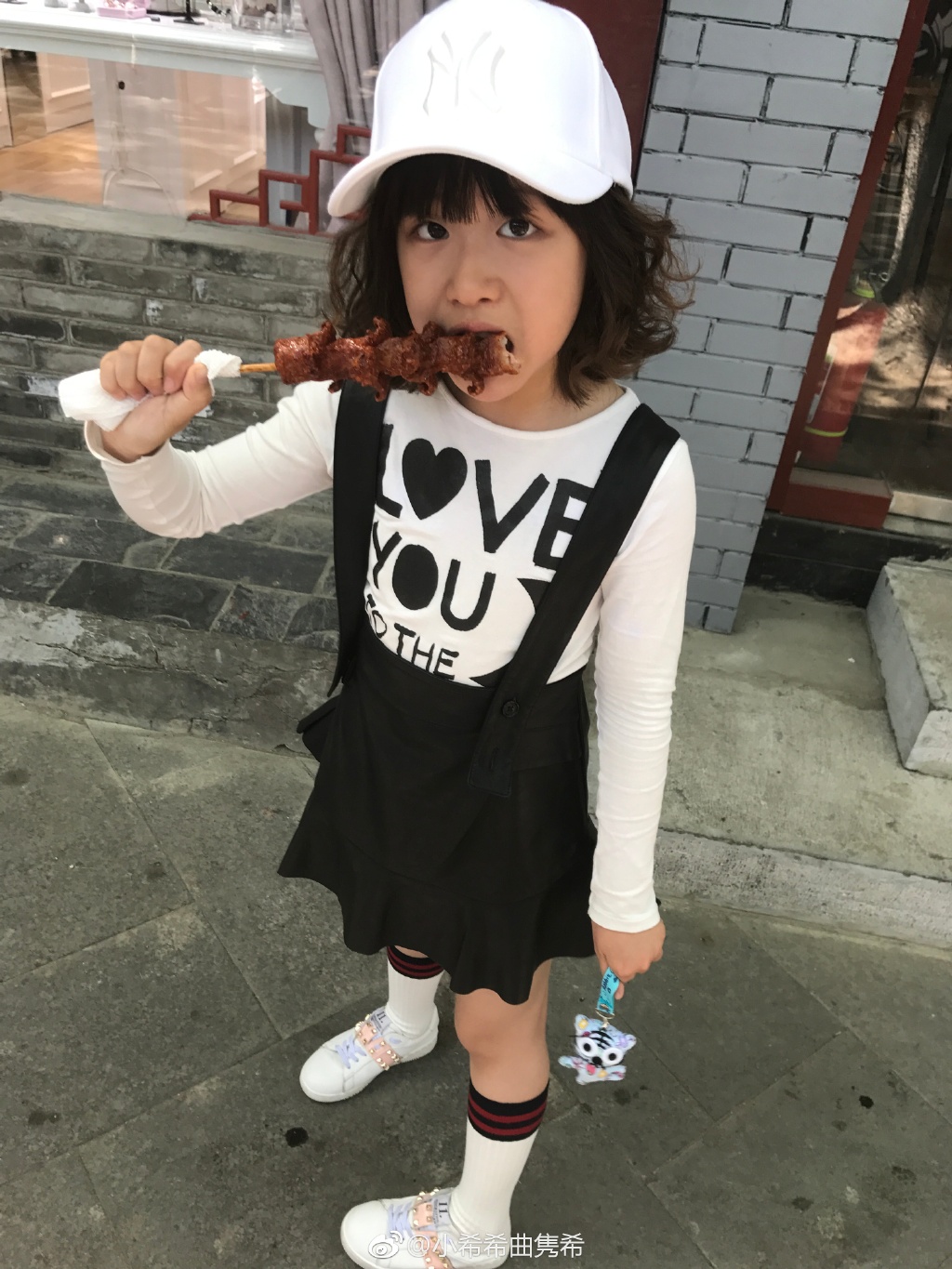 曲隽希发型叫什么发型 曲隽希发型叫什么发型