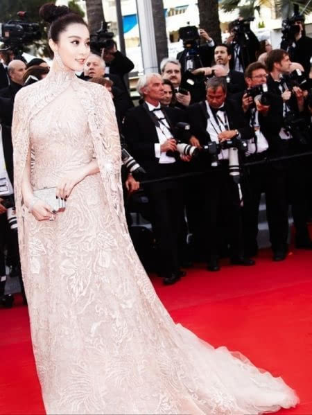 范冰冰走红毯尴尬走光图片(范冰冰最新走红毯被赶) 范冰冰走红毯尴尬走光图片(范冰冰最新走红毯被赶)