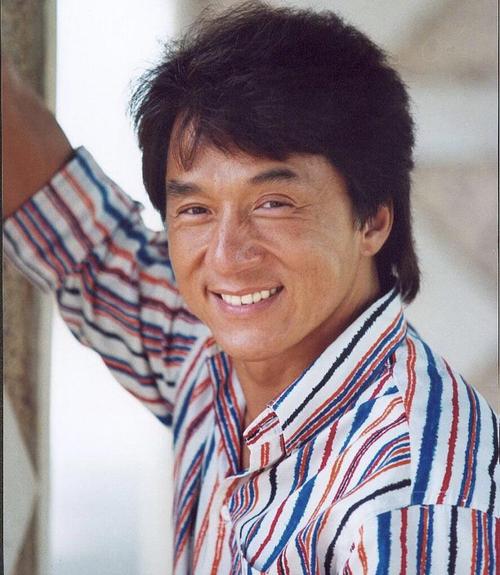 成龙姓什么,吴京和黄渤(成龙和吴京谁出名)