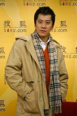 毛宁被刺真相，毛宁因为当年被刺事(毛宁被刺多少刀:毛宁被刺事件)