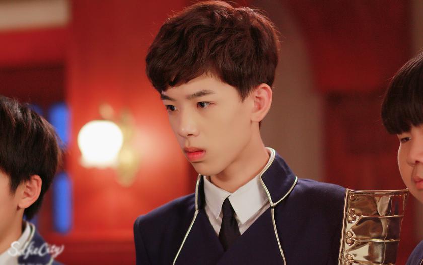 黄天崎长大后的最新照片(黄天崎长大图片) 黄天崎长大后的最新照片(黄天崎长大图片)