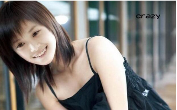 罕见李宇春长发女装照片(李宇春裙装照片)