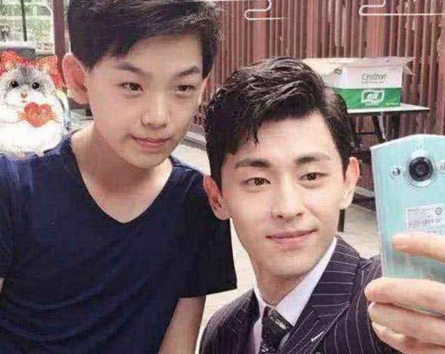 黄天崎长大后的最新照片(黄天崎长大图片) 黄天崎长大后的最新照片(黄天崎长大图片)