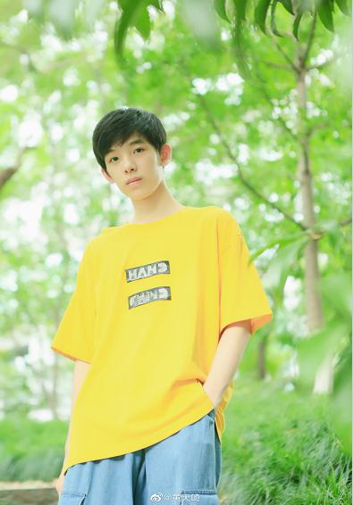 黄天崎长大后的最新照片(黄天崎长大图片) 黄天崎长大后的最新照片(黄天崎长大图片)