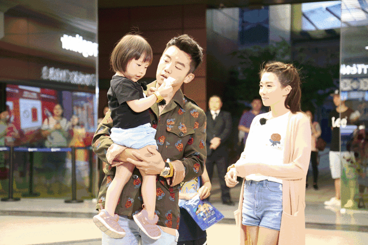 郑凯老婆，郑恺老婆苗苗(郑恺妻子苗苗)