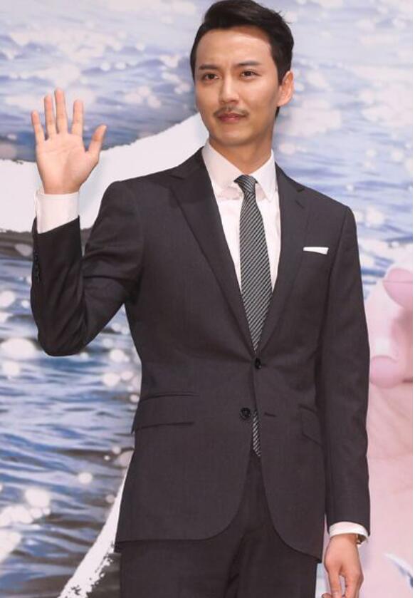 金南佶为什么留胡子叫老头