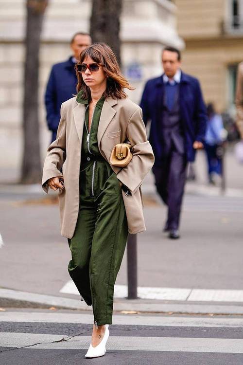 刘晓庆没穿内裤,小宋佳抽烟 刘晓庆没穿内裤,小宋佳抽烟