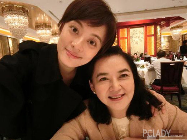 孙俪、邓超童年照片曝光(邓超和孙俪恋爱旧照) 孙俪、邓超童年照片曝光(邓超和孙俪恋爱旧照)