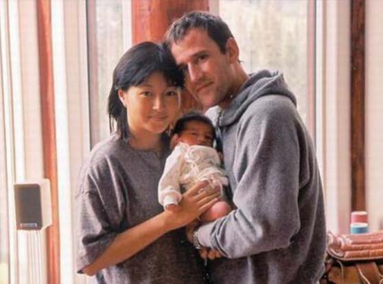 李绮红的老公是谁 她是香港小姐出身吗