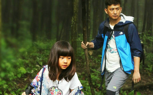 黄磊的女儿遗传了谁的基因?黄磊是怎么教育(黄磊的女儿怎么啦)